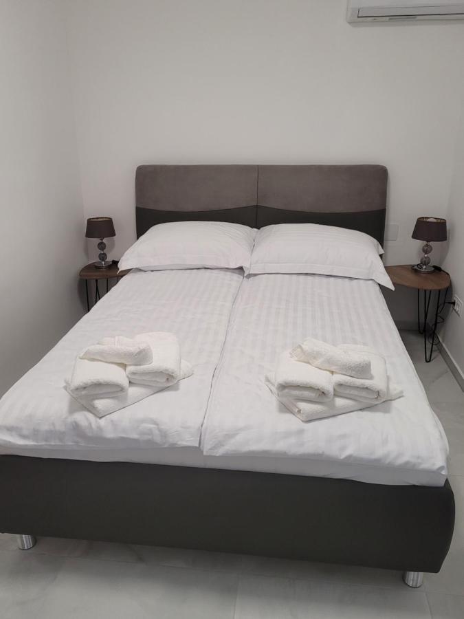 Apartamento Harizma Primošten Exterior foto